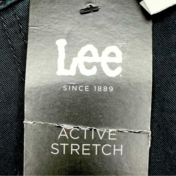 Lee Black Active Stretch Relaxed Fit 11 Inch Cargo Shorts - Size 30, NWT - Picture 8 of 13